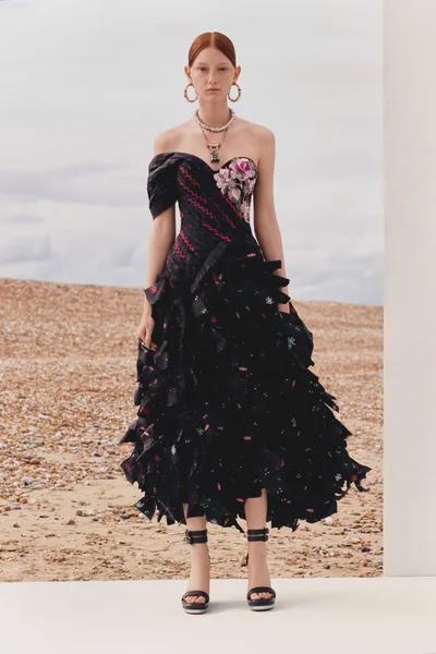 Look 28